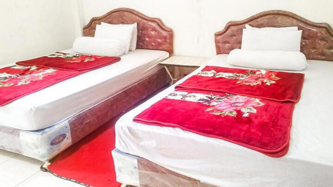 OYO 3378 Al Barokah Syariah Family Hotel Sarangan Bagian luar foto